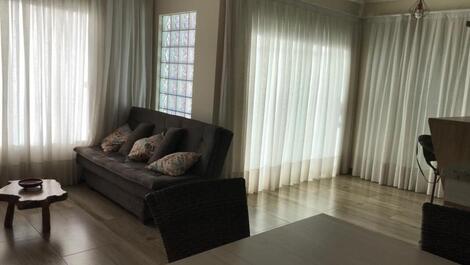 Hermosa y confortable casa en Bombas