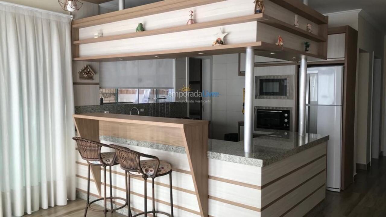 Casa para alquiler de vacaciones em Bombinhas (Praia de Bombas)