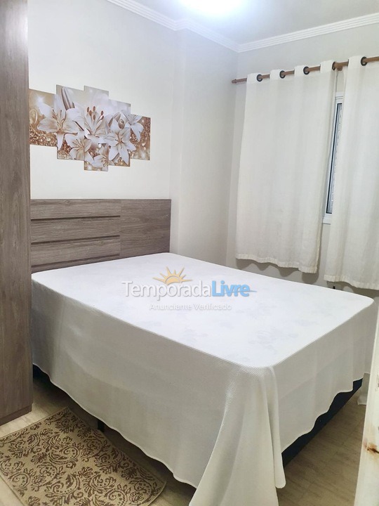 Apartamento para aluguel de temporada em Praia Grande (Solemar)