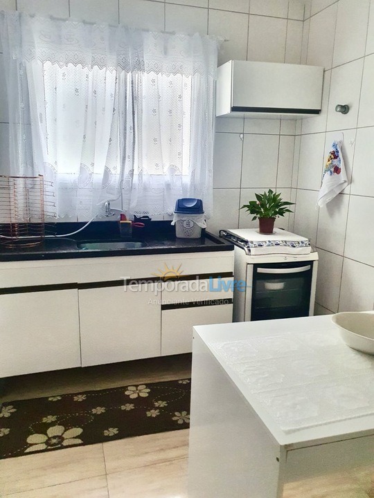 Apartamento para aluguel de temporada em Praia Grande (Solemar)