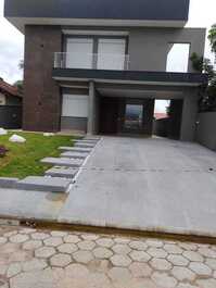 🏡🏖️ UNMISSABLE OPPORTUNITY! New townhouse 800mt beach cond closed