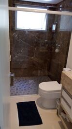 APARTAMENTO REFORMADO 1 SUITE + DORMITORIO FRENTE AL MAR