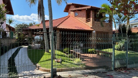 Beautiful house with pool, super comfortable