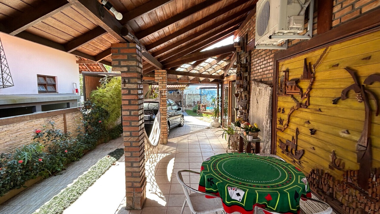 House for vacation rental in Florianopolis (Jurerê)