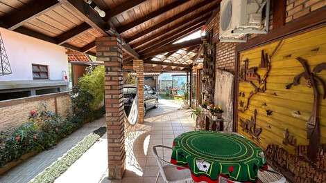 Beautiful house with pool, super comfortable