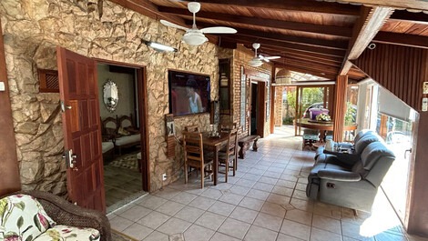 Beautiful house with pool, super comfortable