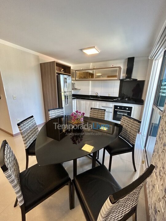 Apartamento para aluguel de temporada em Bombinhas (Praia de Bombas)