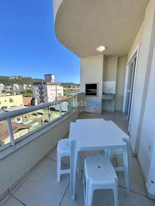 Apartamento para aluguel de temporada em Bombinhas (Praia de Bombas)