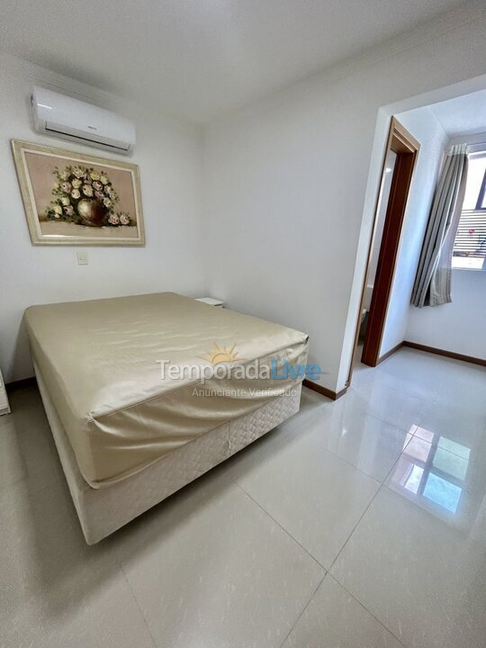 Apartamento para aluguel de temporada em Bombinhas (Praia de Bombas)