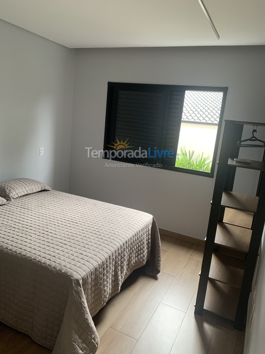 Casa para alquiler de vacaciones em Bertioga (Condominio Morada da Praia)