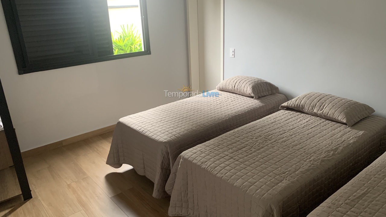 Casa para alquiler de vacaciones em Bertioga (Condominio Morada da Praia)