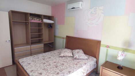 Excellent house with 04 bedrooms and pool, 250m from the beach