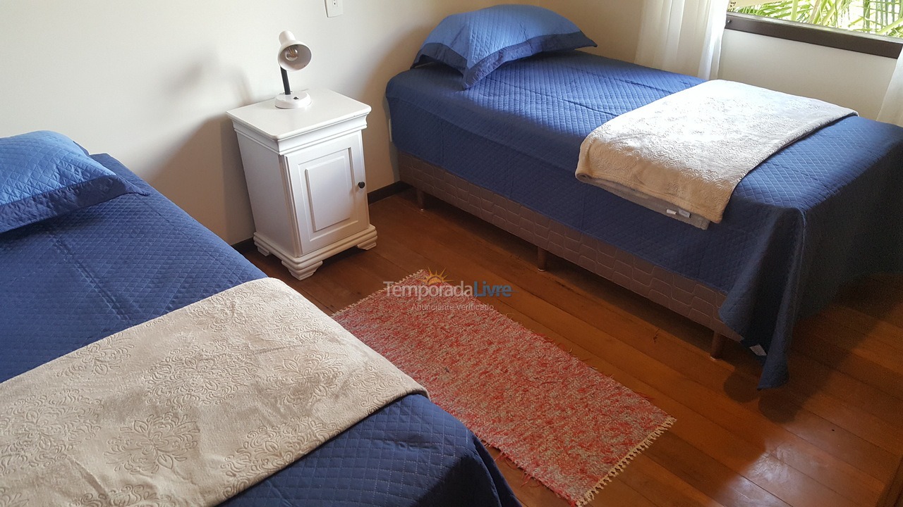 Casa para aluguel de temporada em Florianopolis (Daniela)