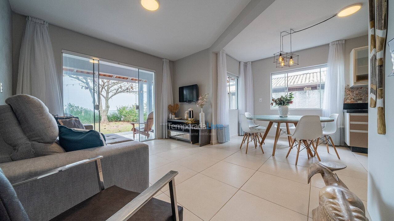 Casa para alquiler de vacaciones em Bombinhas (Mariscal)