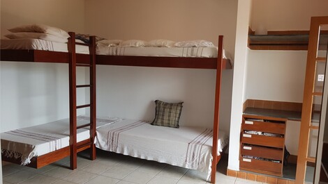 UBATUBA 5 SUITES CON AIRE ACONDICIONADO, PISCINA CLIMATIZADA, PLAYA LAGOINHA, CONDOMINIO CERRADO