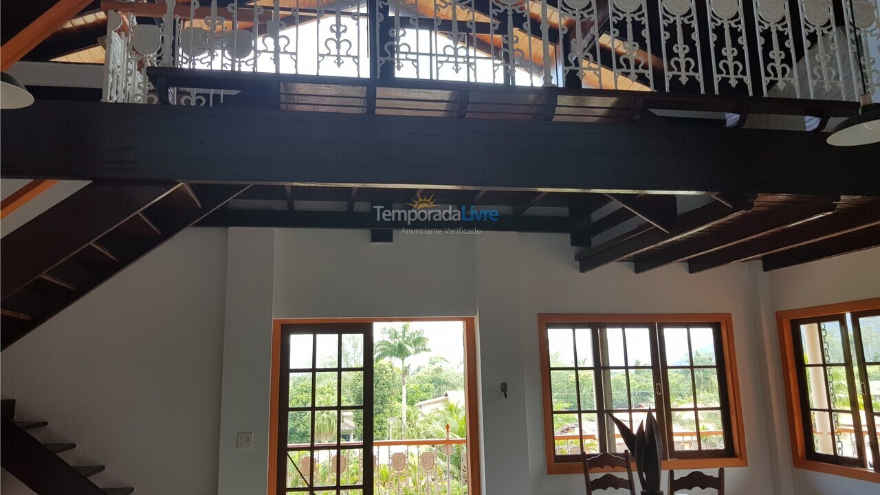 Casa para alquiler de vacaciones em Ubatuba (Lagoinha)