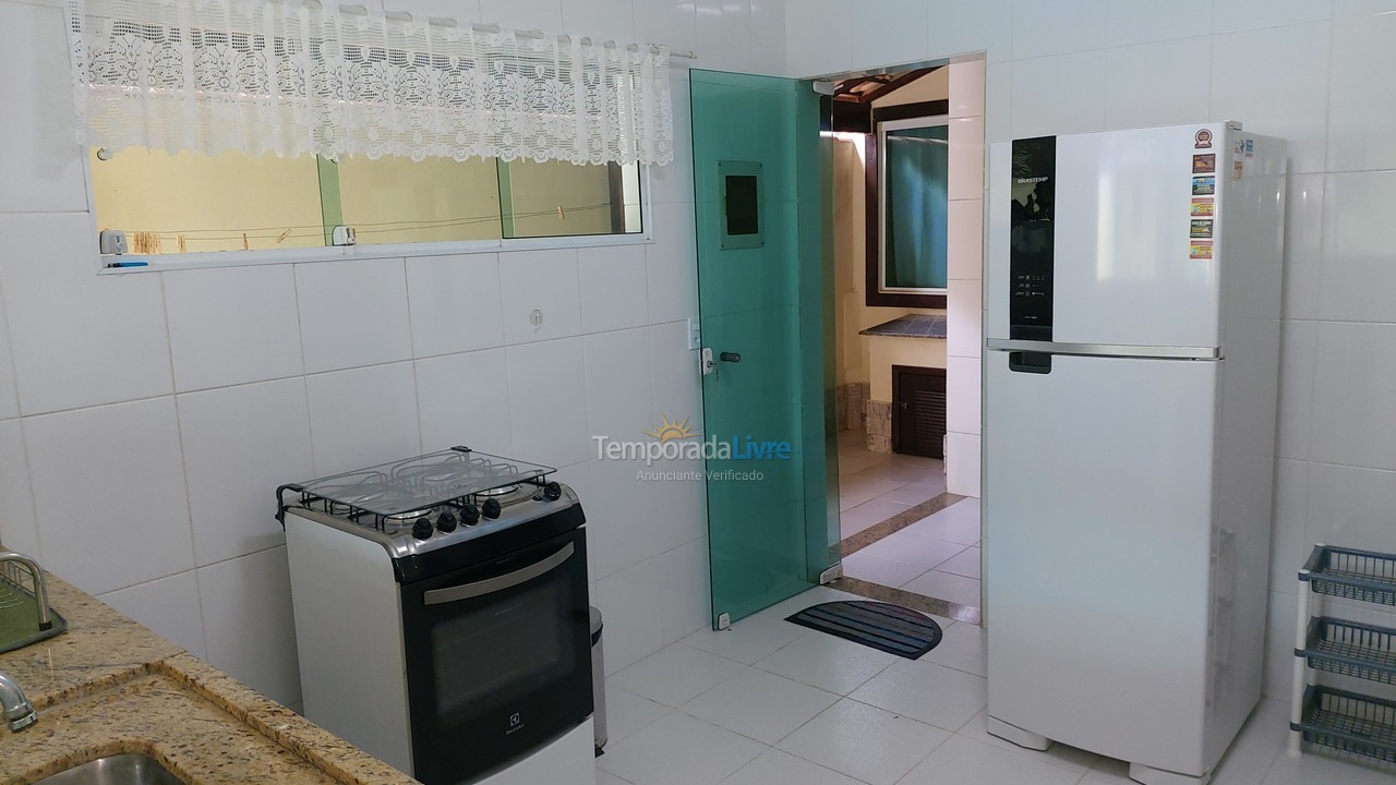 Casa para aluguel de temporada em Cabo Frio (Unamar)