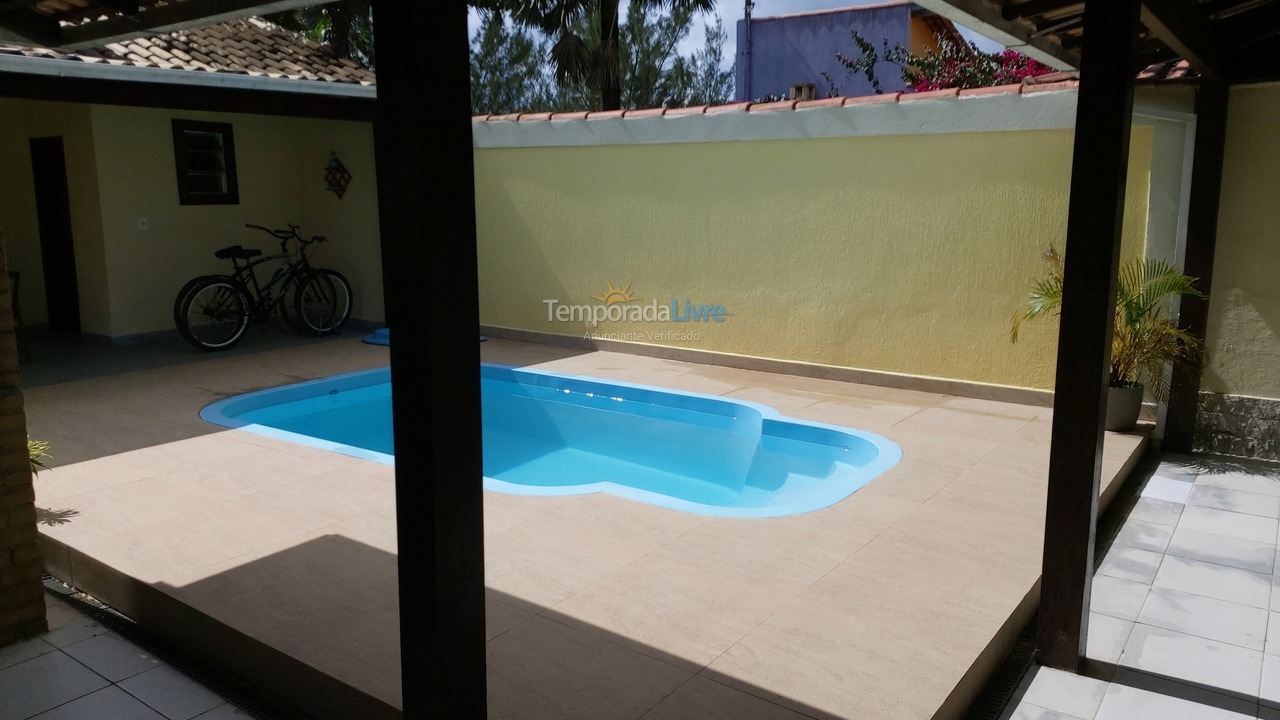 Casa para aluguel de temporada em Cabo Frio (Unamar)