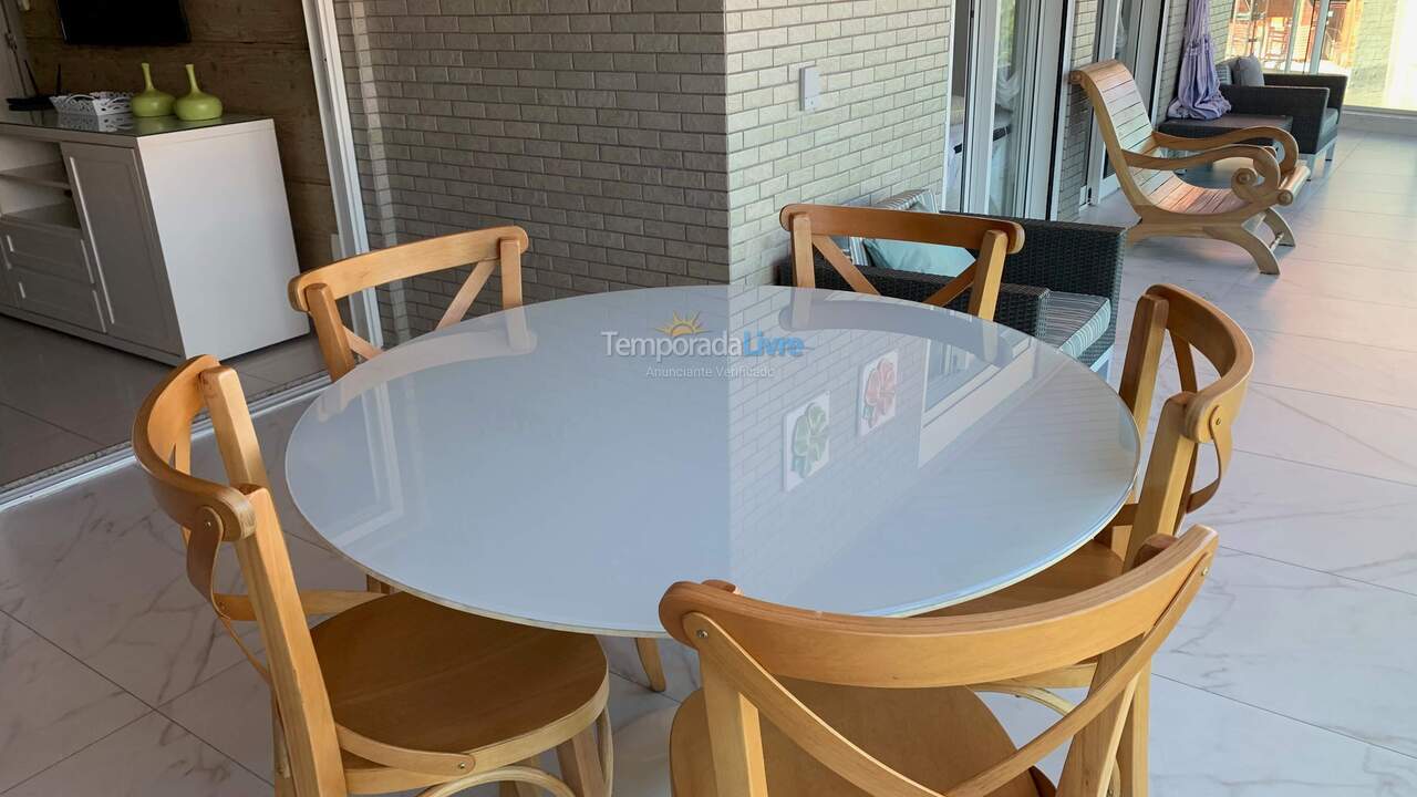 Apartamento para aluguel de temporada em Bertioga (Riviera de São Lourenço)