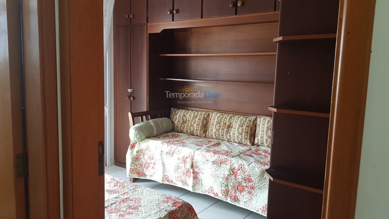 Apartamento para aluguel de temporada em Praia Grande (Vila Tupi)