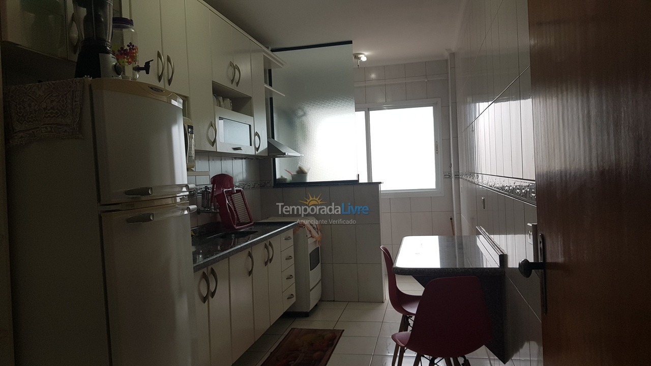Apartamento para aluguel de temporada em Praia Grande (Vila Tupi)