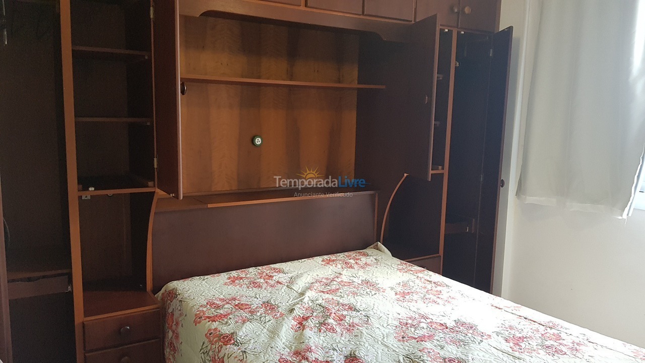Apartamento para aluguel de temporada em Praia Grande (Vila Tupi)