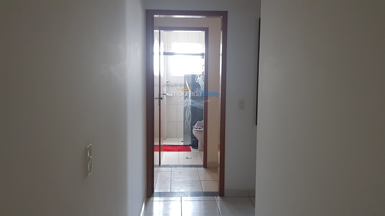 Apartamento para aluguel de temporada em Praia Grande (Vila Tupi)