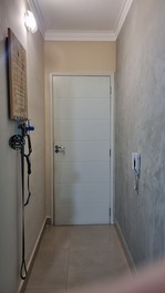 Apartamento Guarujá praia Enseada. Ótima localização 500 MT da praia