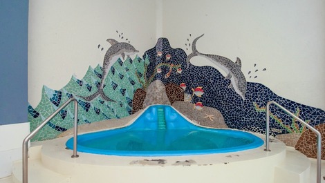 Top floor apartment with sea view