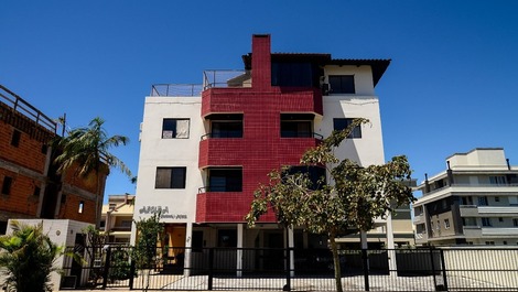 Quiet Street Apartment Family Condo