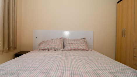 Quiet Street Apartment Family Condo