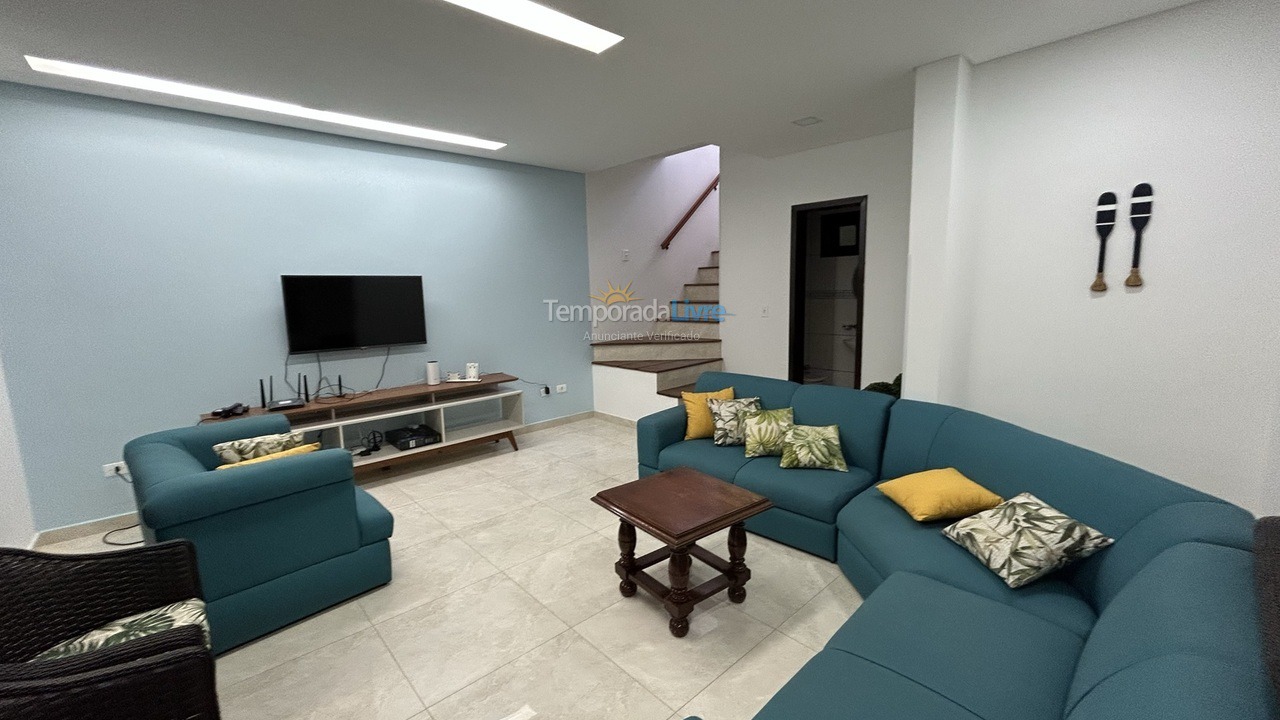 Casa para aluguel de temporada em Guaratuba (Coroados)