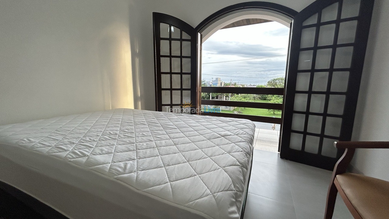 Casa para aluguel de temporada em Guaratuba (Coroados)
