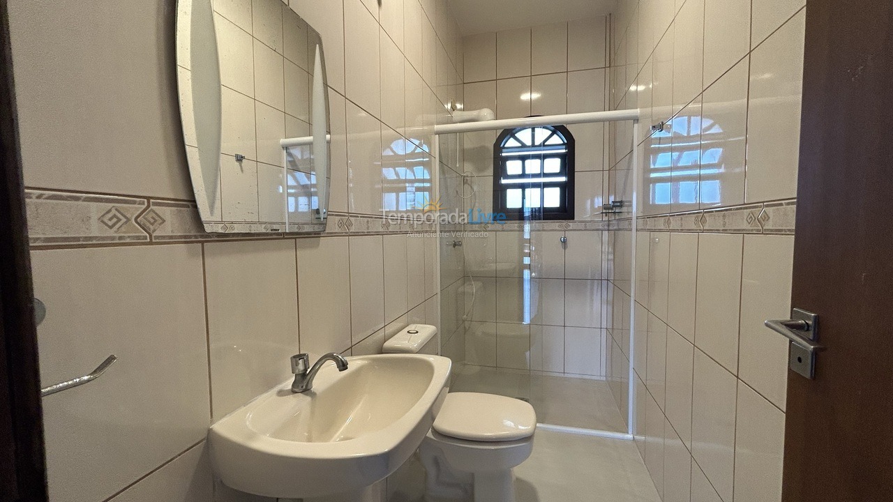 Casa para aluguel de temporada em Guaratuba (Coroados)