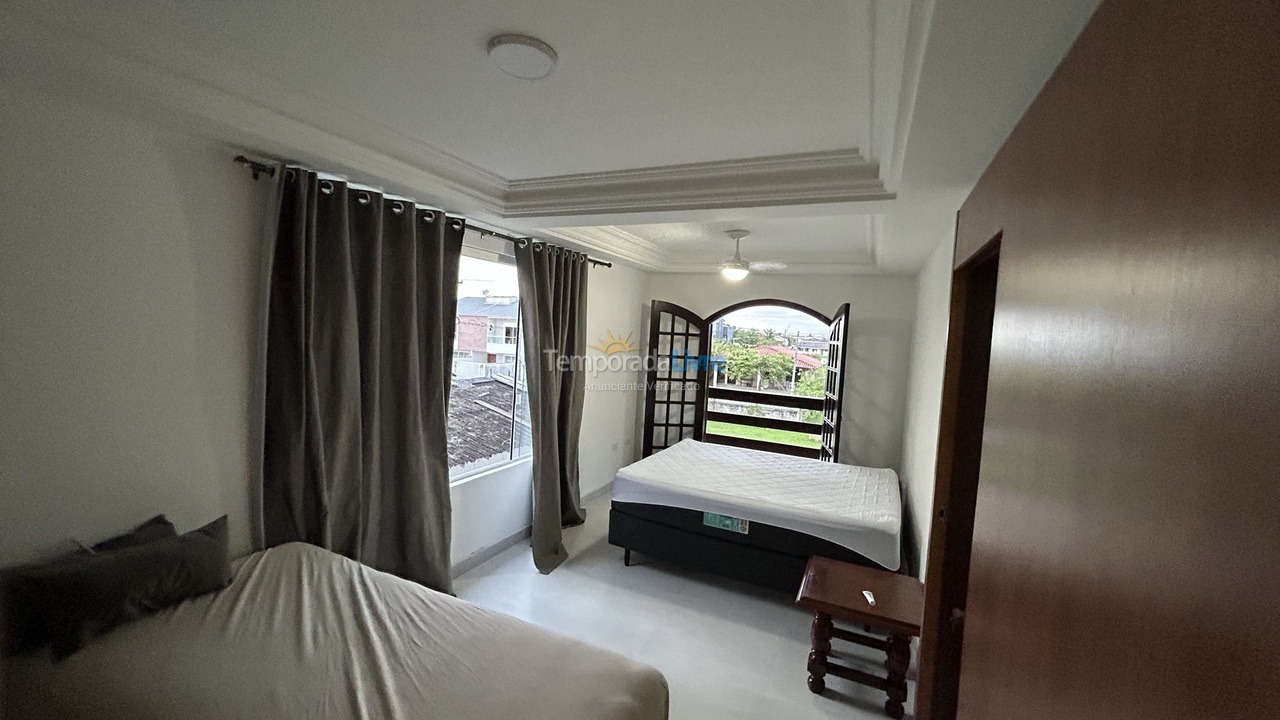 Casa para aluguel de temporada em Guaratuba (Coroados)