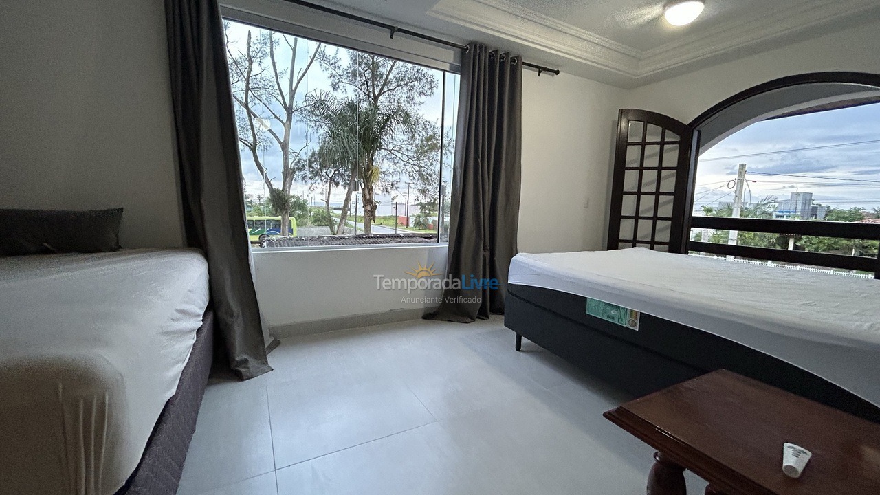 Casa para aluguel de temporada em Guaratuba (Coroados)