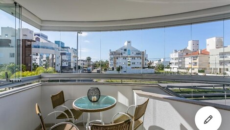 Excelente apartamento para alquiler vacacional en Jurerê...