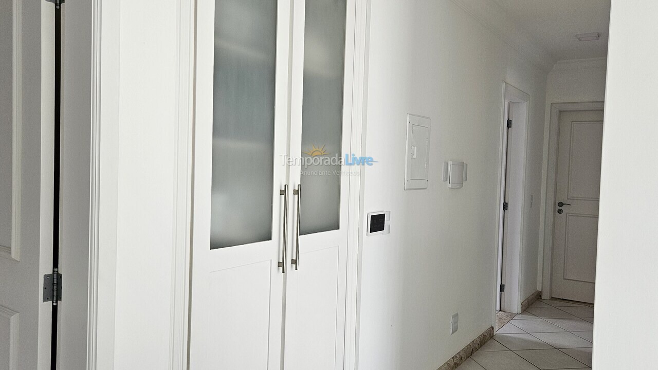 Casa para aluguel de temporada em Florianopolis (Jurerê Internacional)