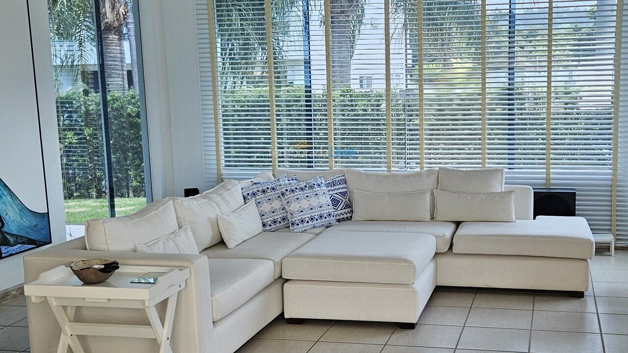 Casa para aluguel de temporada em Florianopolis (Jurerê Internacional)