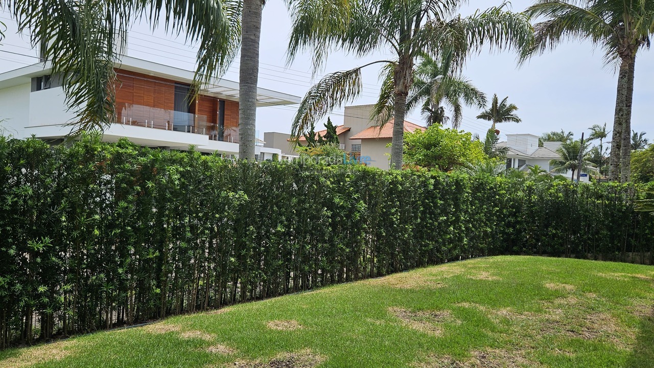 Casa para aluguel de temporada em Florianopolis (Jurerê Internacional)