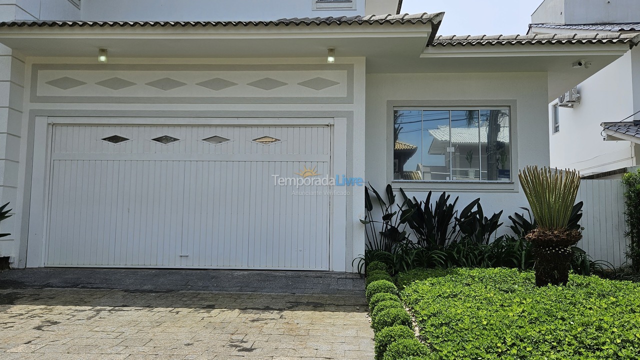 Casa para aluguel de temporada em Florianopolis (Jurerê Internacional)