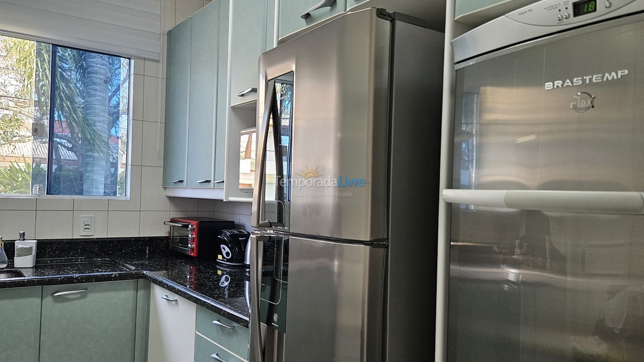 Casa para aluguel de temporada em Florianopolis (Jurerê Internacional)