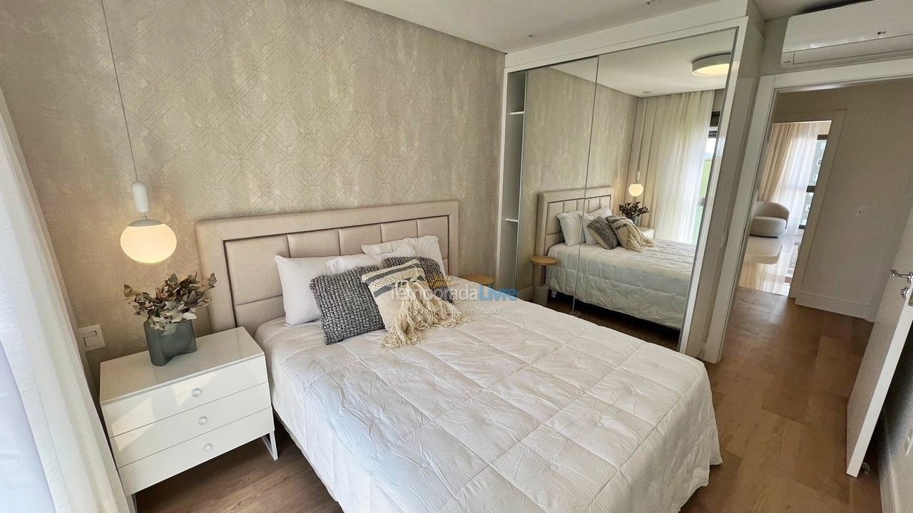 Apartment for vacation rental in Balneário Camboriú (Praia Central)