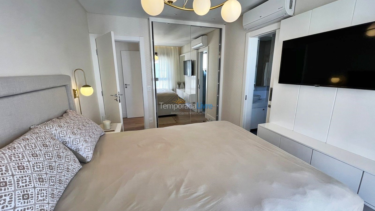 Apartment for vacation rental in Balneário Camboriú (Praia Central)