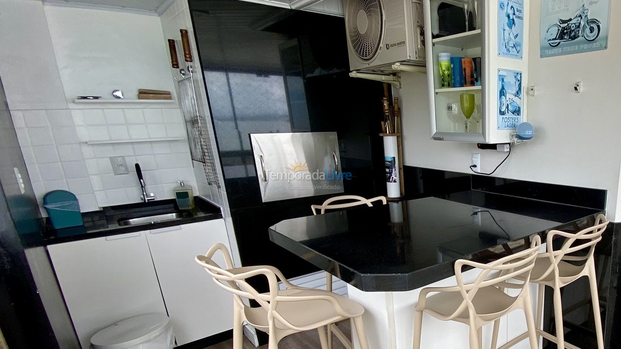 Apartamento para aluguel de temporada em Balneário Camboriú (Praia Central)