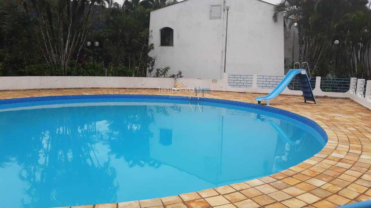 Casa para aluguel de temporada em Ubatuba (Enseada)