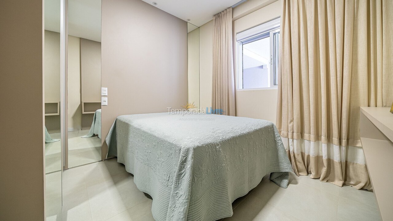 Apartment for vacation rental in Bombinhas (Mariscal)