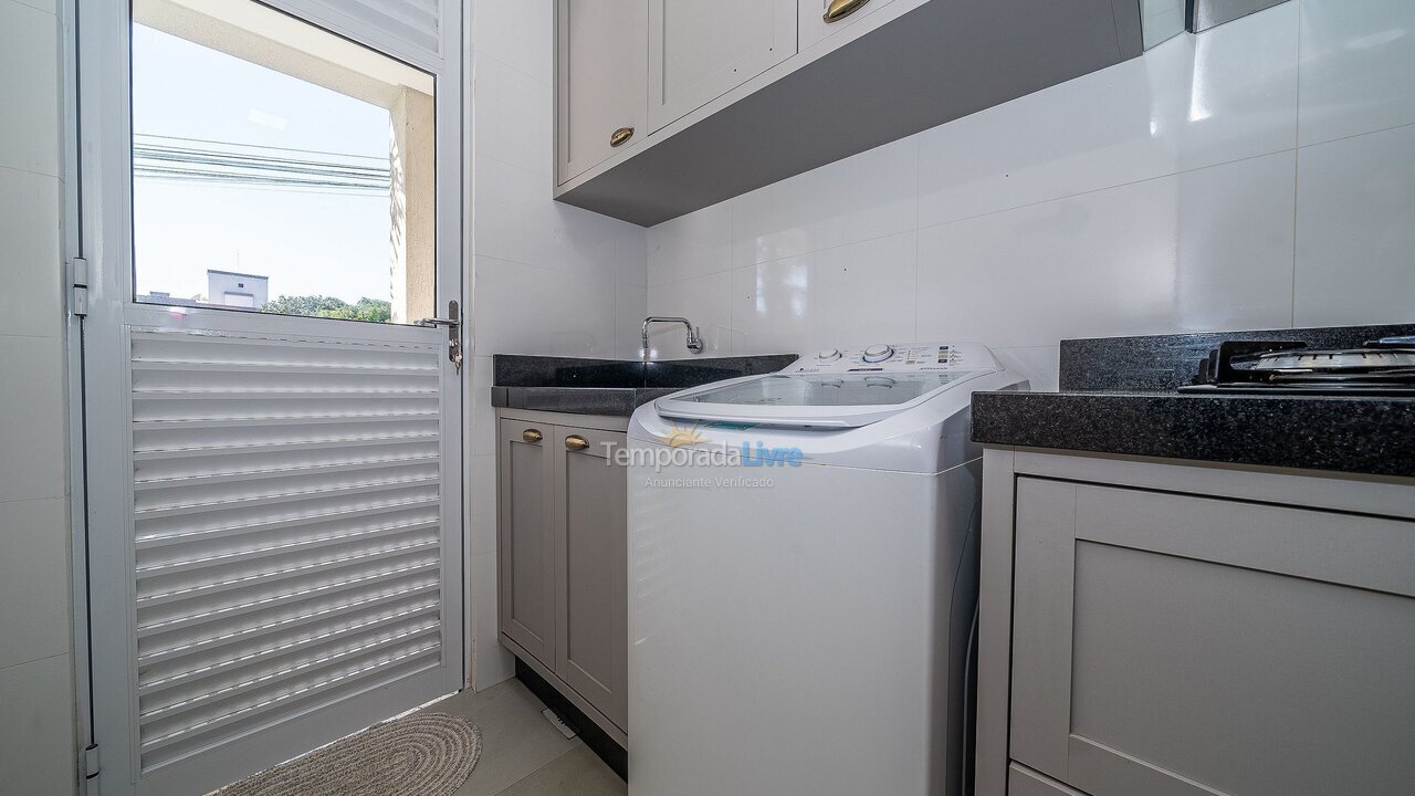 Apartment for vacation rental in Bombinhas (Mariscal)