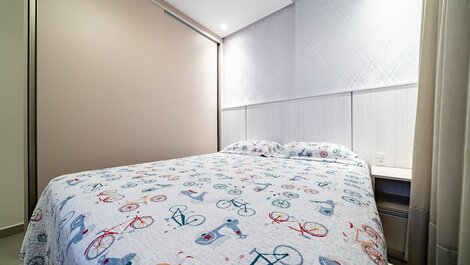 200 - Apartment with 03 bedrooms and views of Mariscal beach