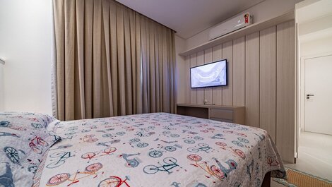 200 - Apartment with 03 bedrooms and views of Mariscal beach